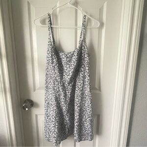 Floral Black and White Women's Top
